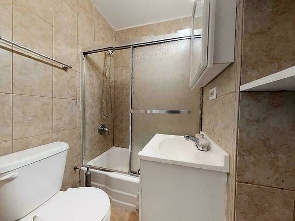 5th image of 1596 3rd Ave APT 5c