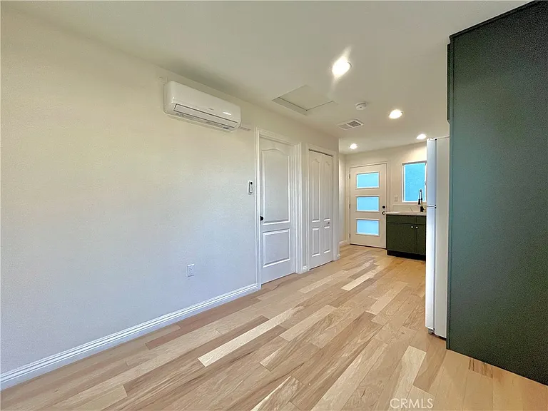 938 E Sandra Ave #B — Photo 9