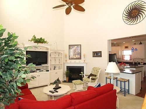 4th image of 307 Carlton Dr