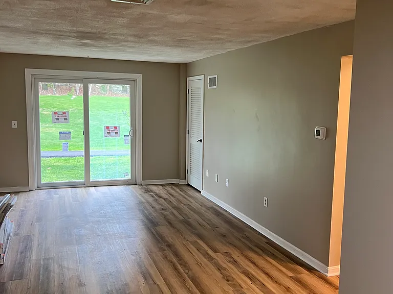 4 Heritage Village Dr #115 — Photo 11