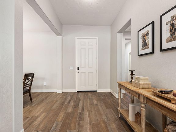 3rd image of 3428 N Crenshaw Court