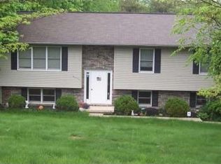 31384 Deerfield Dr, Logan, OH 43138