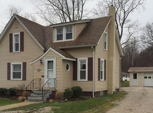 533 Chadman St, Conneaut, OH 44030