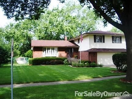 FRONT of HOME : Vinyl Siding & Thermal Windows"New" Architectural Roof Shingles