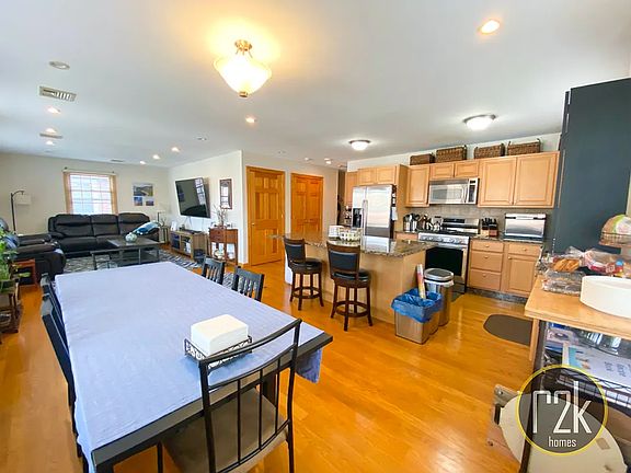 2nd image of 212-14 39th Ave #2