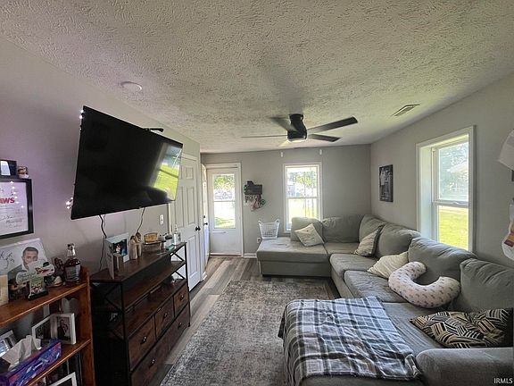 3rd image of 713 N 27th St