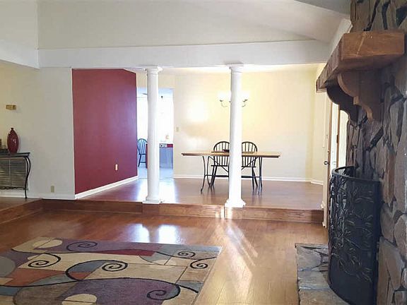 4th image of 1902 W Tupelo Dr SE