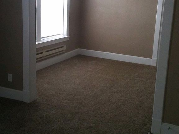 4th image of 2404 E 29th St APT 1W