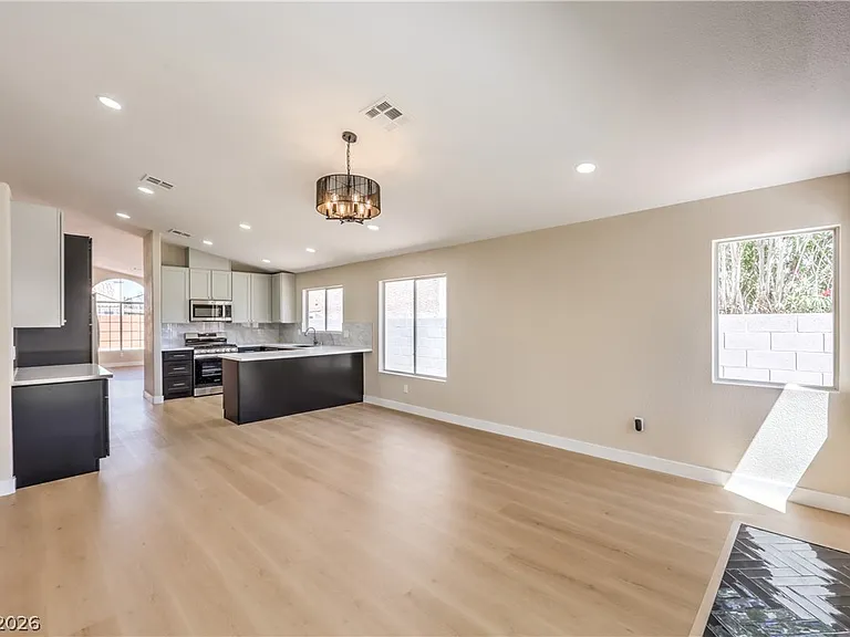 8305 Windrush Ave — Photo 39