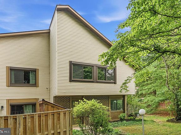 3rd image of 5699 Summer Oak Way