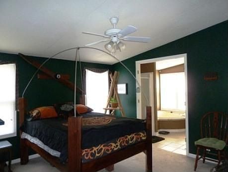 5th image of 160 Tenderfoot Dr