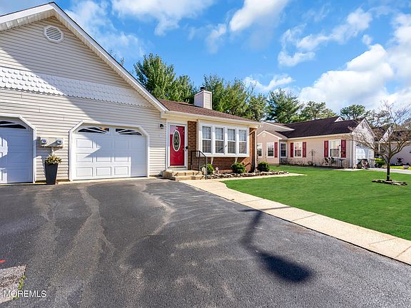 2nd image of 9 Quincy Drive #B
