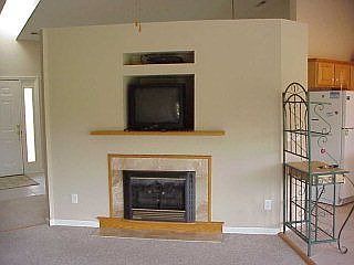 4th image of 709 Willbrook Cir
