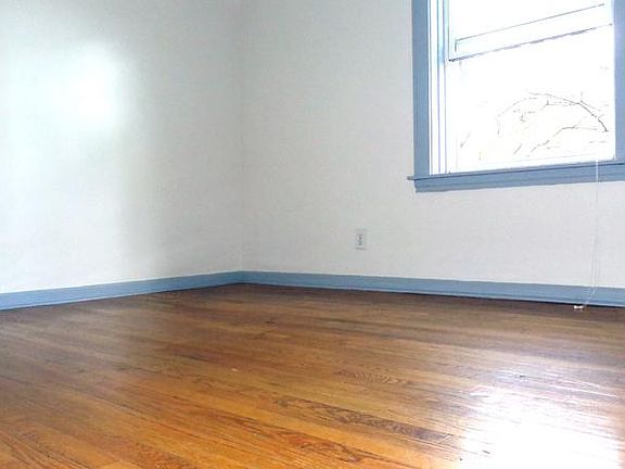 5th image of 2059 N Leclaire Ave APT 2