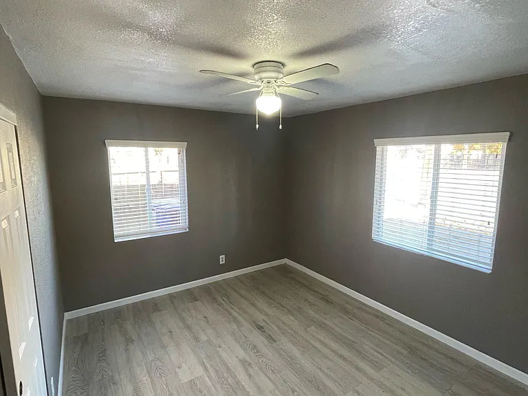 1535 N Fresno St — Photo 12