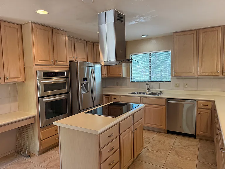 1341 E Rams Hill Dr — Photo 8