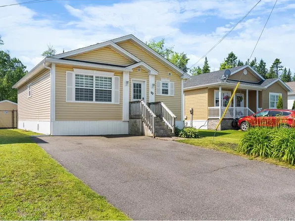 142 Sequoia Dr, Moncton, NB E1E 0A2