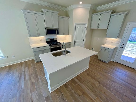 3rd image of 6487 Island Edge Dr