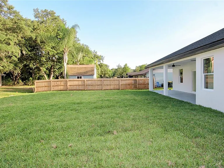 4000 Garienda Ave — Photo 5
