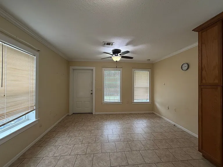 9086 Highway 165 S #A — Photo 6