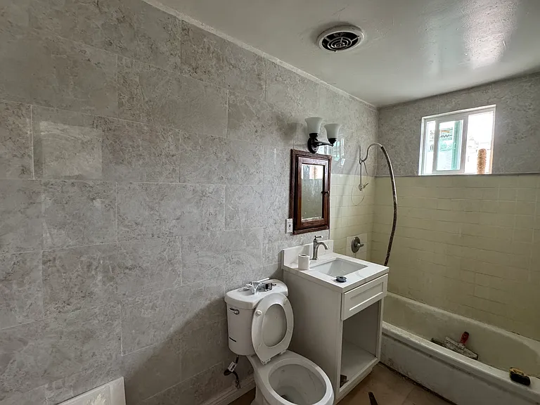 5081 Borland Rd #5083-1/2 — Photo 2
