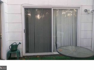 26 Roxborough Pl, Willingboro, NJ 08046