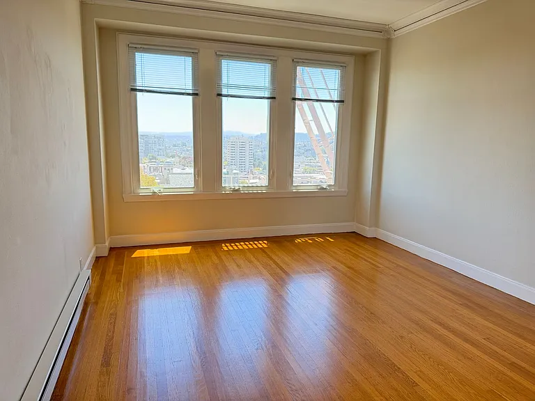 2065 California St #7061R — Photo 4