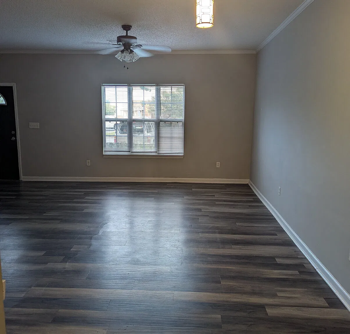 3 bed, 3.0 bath, 1470 sqft, $1,450 — Photo 4