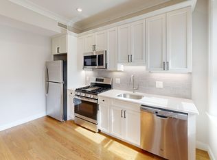 191 Porter St #4R, Boston, MA 02128