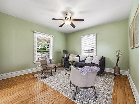 5th image of 120 Washington Park Rd