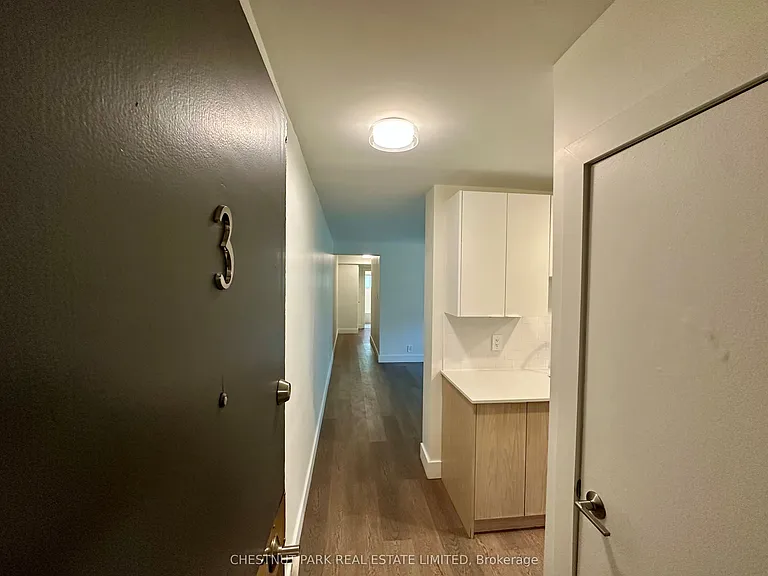 8 Wingreen Ct #3 — Photo 2