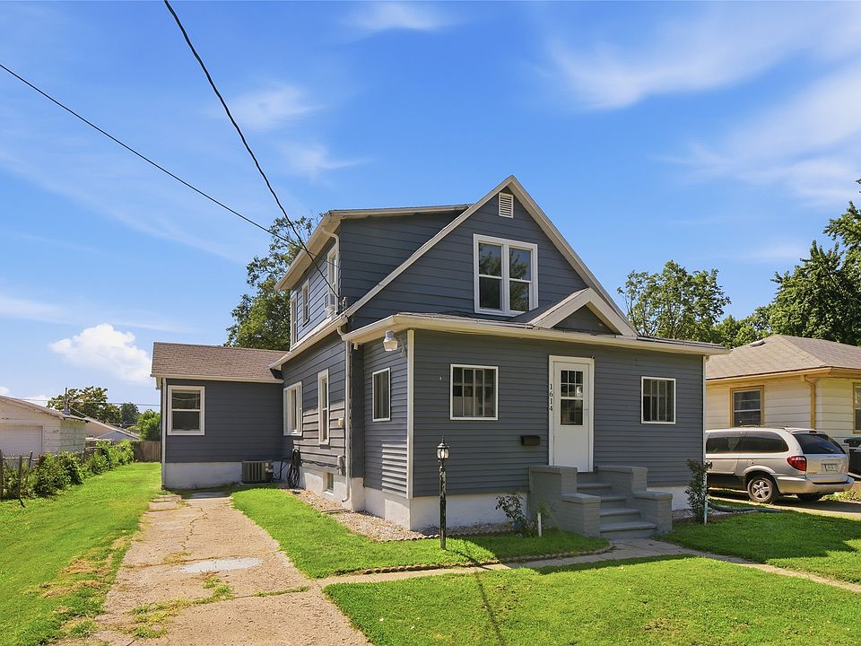 1st image of 1614 Searle St