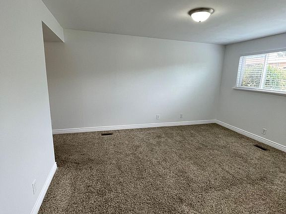 5th image of 651 N 100 W APT A