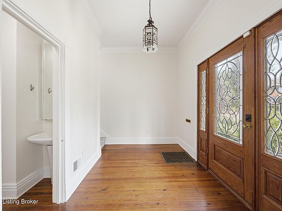 3rd image of 1290 Everett Ave #2