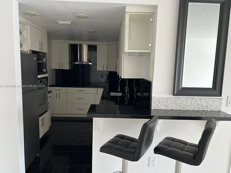 500 Bayview Dr #620 — Photo 12