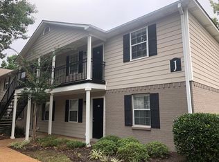 2112 Old Taylor Rd APT J8, Oxford, MS 38655