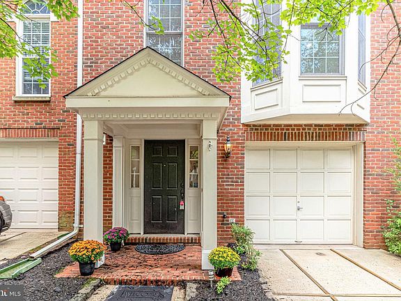 2nd image of 4040 Heatherstone Ct