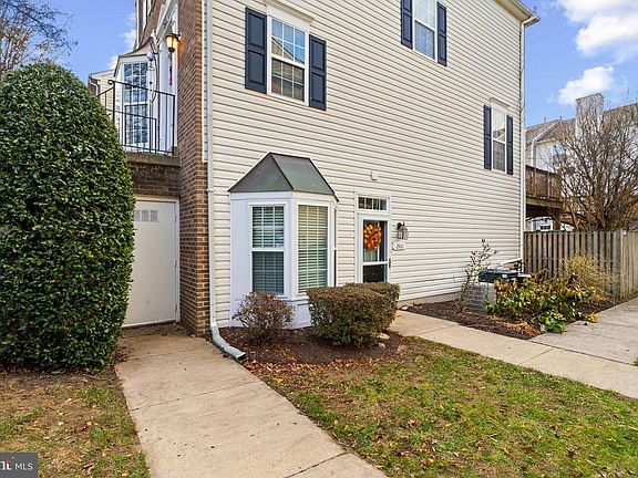 3rd image of 2421 Lizbec Ct Unit 11C