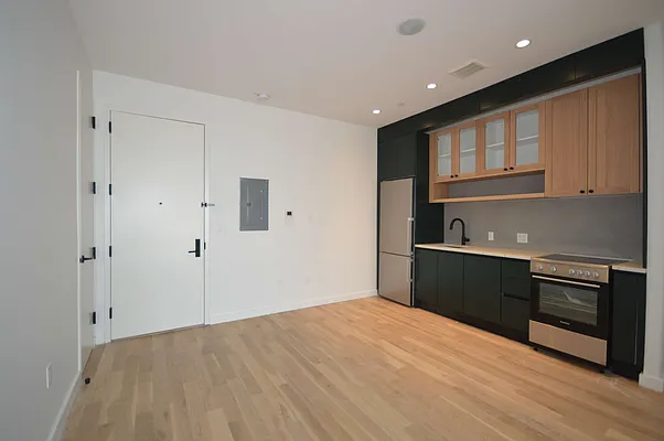 Rented by Simply Brooklyn Realty Inc | media 70