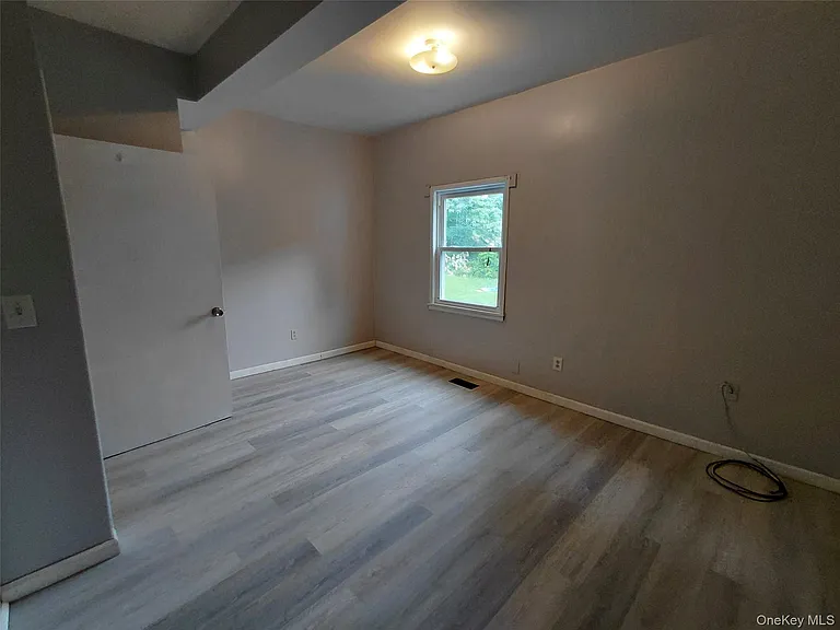 81 Franklin St #305 — Photo 13