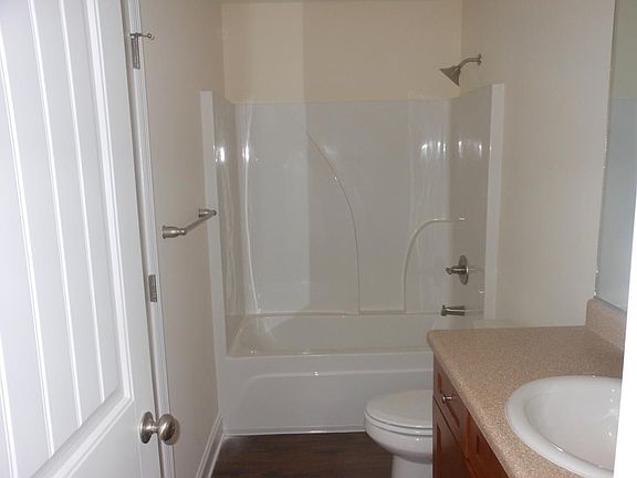 5th image of 639 Vista Dr