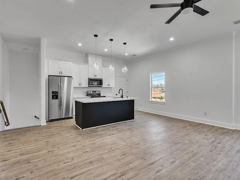 5130 Clover St #A — Photo 16
