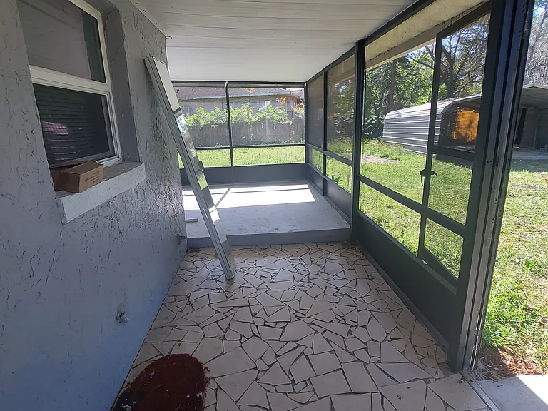 2449 E Lake Dr — Photo 9
