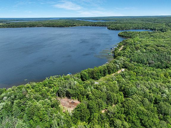 3rd image of 16006W Sand Lake Road