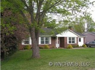 47 Lynwood Cir, Asheville, NC 28806