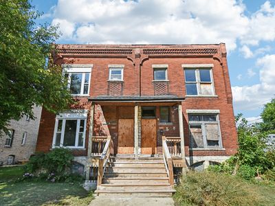 (Undisclosed Address), Chicago, IL, 60621