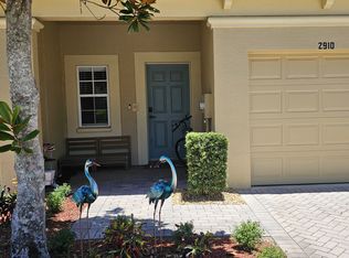 2910 Lochcarron Dr, Land O Lakes, FL 34638
