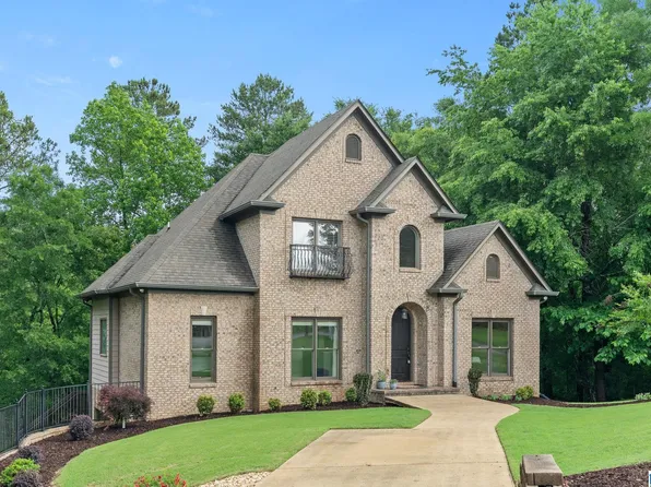 211 Oak Brook Cir, Helena, AL 35080