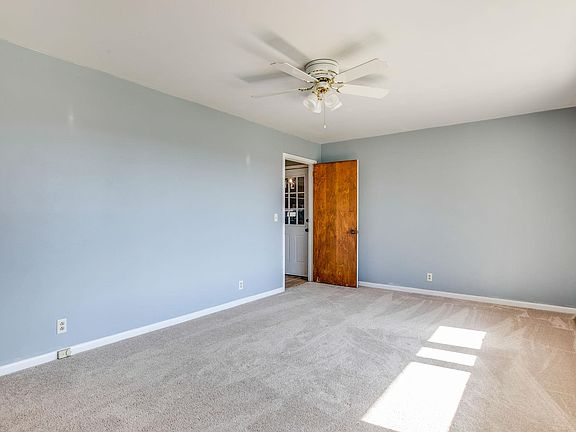 4th image of 503 Mary St
