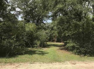 66 Lonesome Rd, Crawfordville, FL 32327